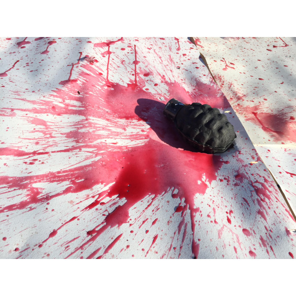 Grenade de peinture à grattoir — vue 2