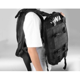 Sac à dos transformable en gilet noir — vue 2