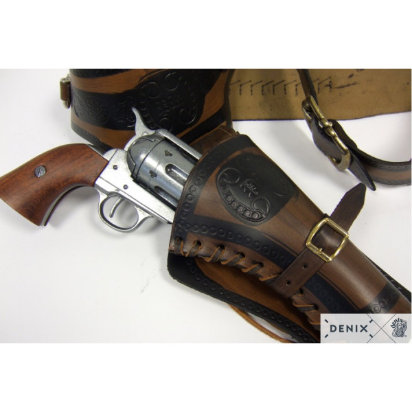 Ceinturon avec un holster pour revolver Western — vue 2